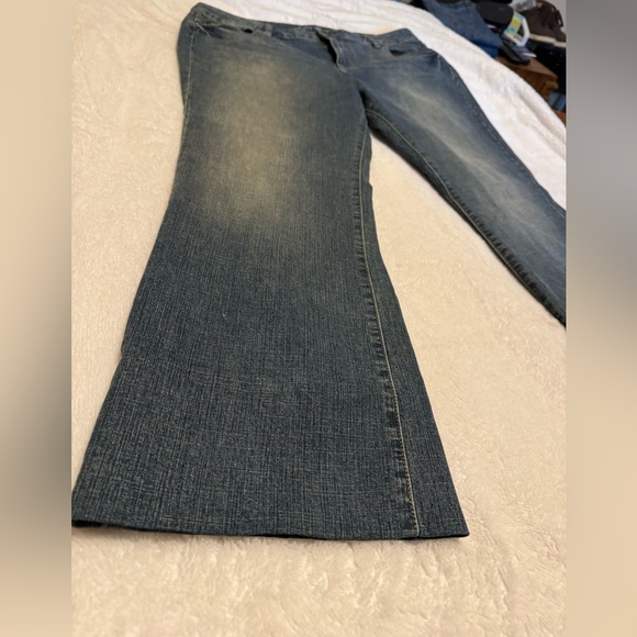 APT. 9 Women’s Blue Jeans Size: 16 - Picture 5 of 7